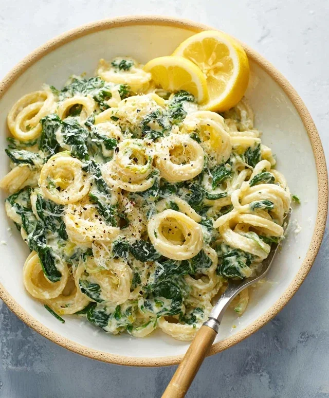 Lemon ricotta pasta & spinach
