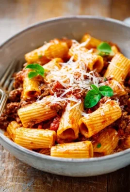 Beef Pasta in Tomato Sauce {Beef Ragu Pasta}