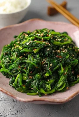 Korean Spinach Side Dish (Sigeumchi Namul)