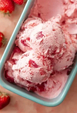 Homemade Strawberry Ice Cream