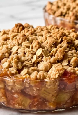 Easy Rhubarb Crisp